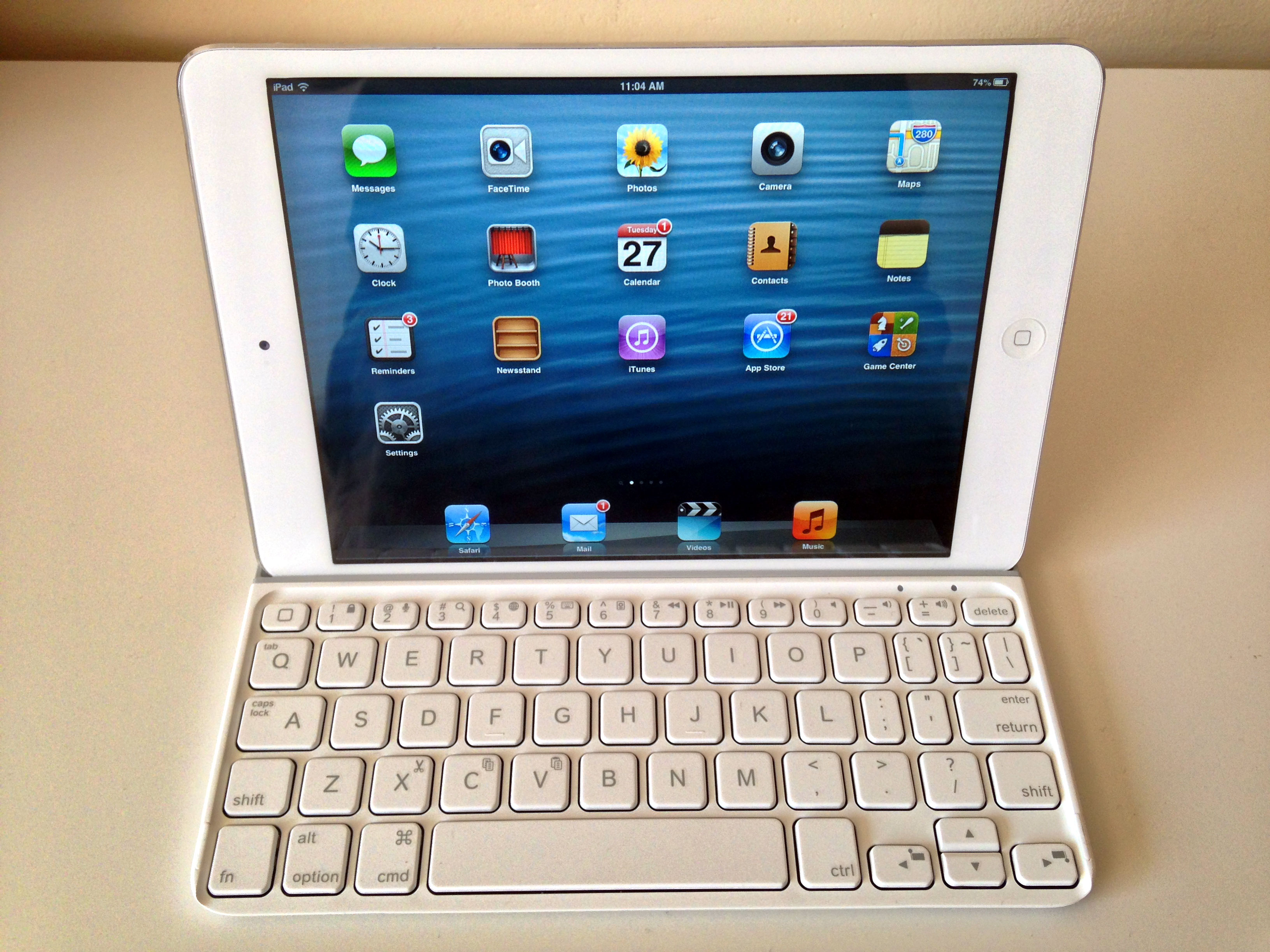 Logitech Keyboard for iPad Mini